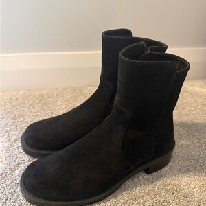 Stuart Weitzman 5050 Bold Zip Bootie